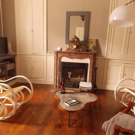 La Vie De Chateau En Toute Amitie Et Simplicite Homestay Montaudin