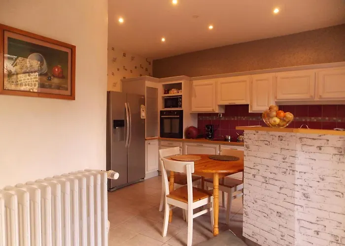 La Vie De Chateau En Toute Amitie Et Simplicite